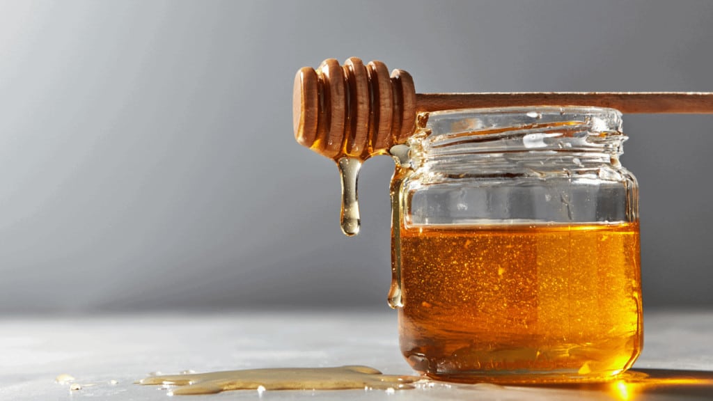 What makes honey sticky is the hydrogen bonding