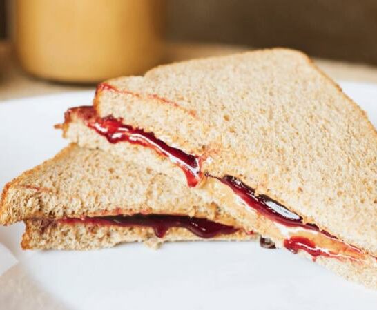 Do Peanut Butter and Jelly Sandwiches Need to be Refrigerated?