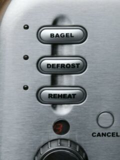 What Does the Bagel Setting on Toasters Do