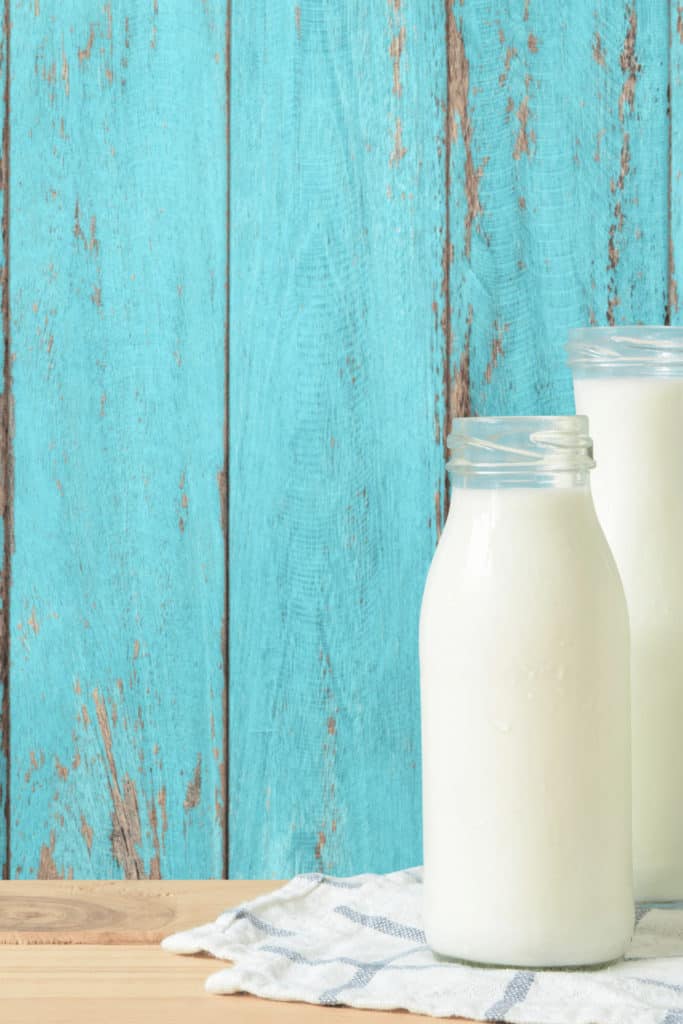 How Long Does it Take for Milk to Spoil? Read This! 3 Unrefrigerated milk starts to spoil after two hours at 39°F