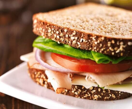 What Kind of Oil and Vinegar Goes on a Sandwich? Great Tip!