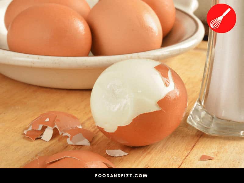Allowing water to boil before adding eggs makes them easier to peel.