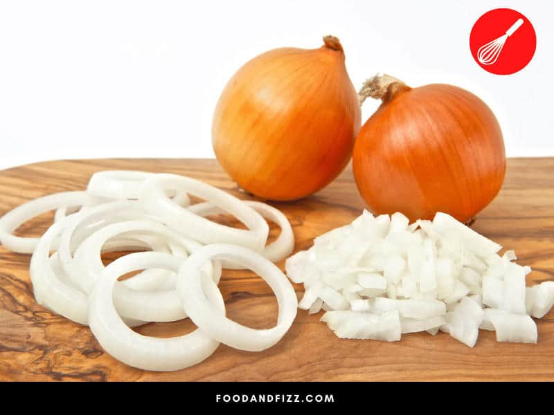 Chopped onions, when properly stored, can last up to 7 days in the fridge.