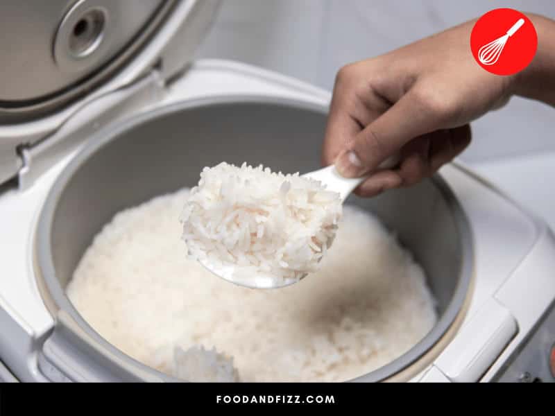 Rice cookers have a timer that ensures you have perfectly cooked rice every time.