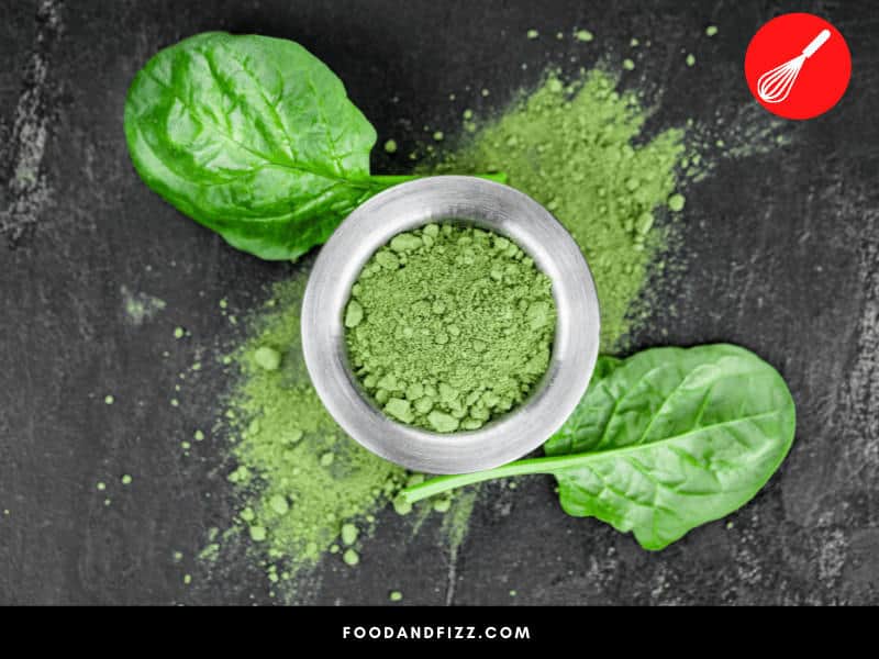 Spinach in powder form retains its nutritional benefits, and allows you to store it longer, making it easy to add to your favorite recipes any time.