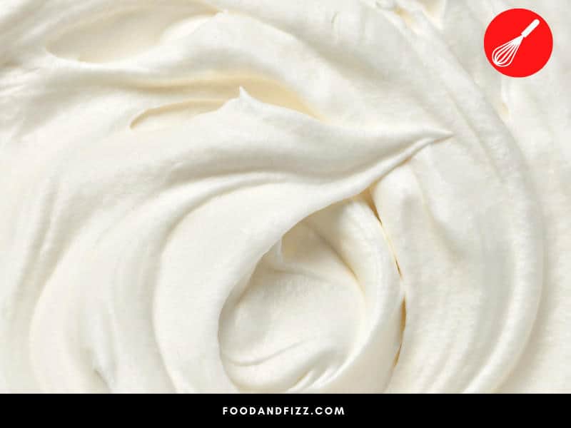 The texture of whipped cream should be smooth. If it becomes lumpy, it may be a sign that it has gone bad.