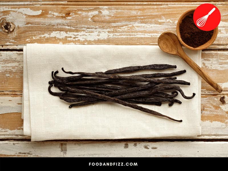 Genuine vanilla extracted from vanilla beans costs between $900 and $1,800 per pound.