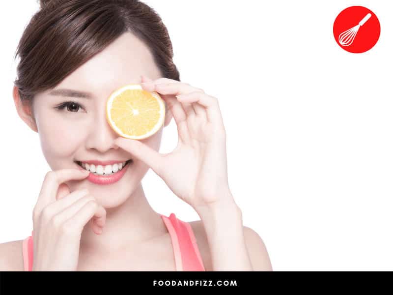 Oranges contain Vitamin C and antioxidants, which increases immunity and strengthens the skin.