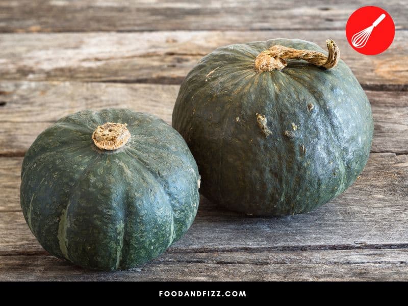 Buttercup squash has thick green skin and is rich in fiber and vitamins A and C.