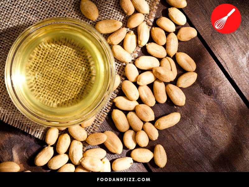 Refined peanut oil has allergy-causing proteins removed, and will not necessarily cause problems to those with allergies.