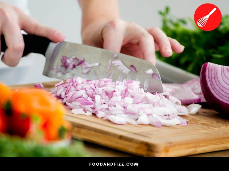 A cup of chopped onions or one medium onion is the what is recommended by most health experts.