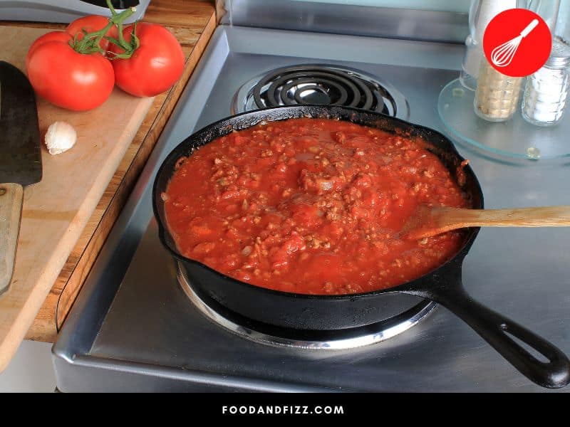 A pound of ground beef can make enough spaghetti sauce for four people.