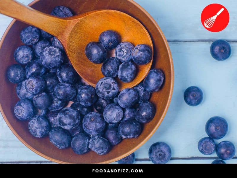 One cup of blueberries weighs an average of 148 grams.
