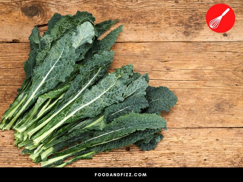The size of a bunch of kale depends on the grocery store and markets.
