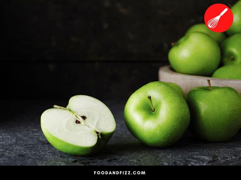 Granny Smith apples are crisp, tart and acidic, and hold up well to baking and cooking.